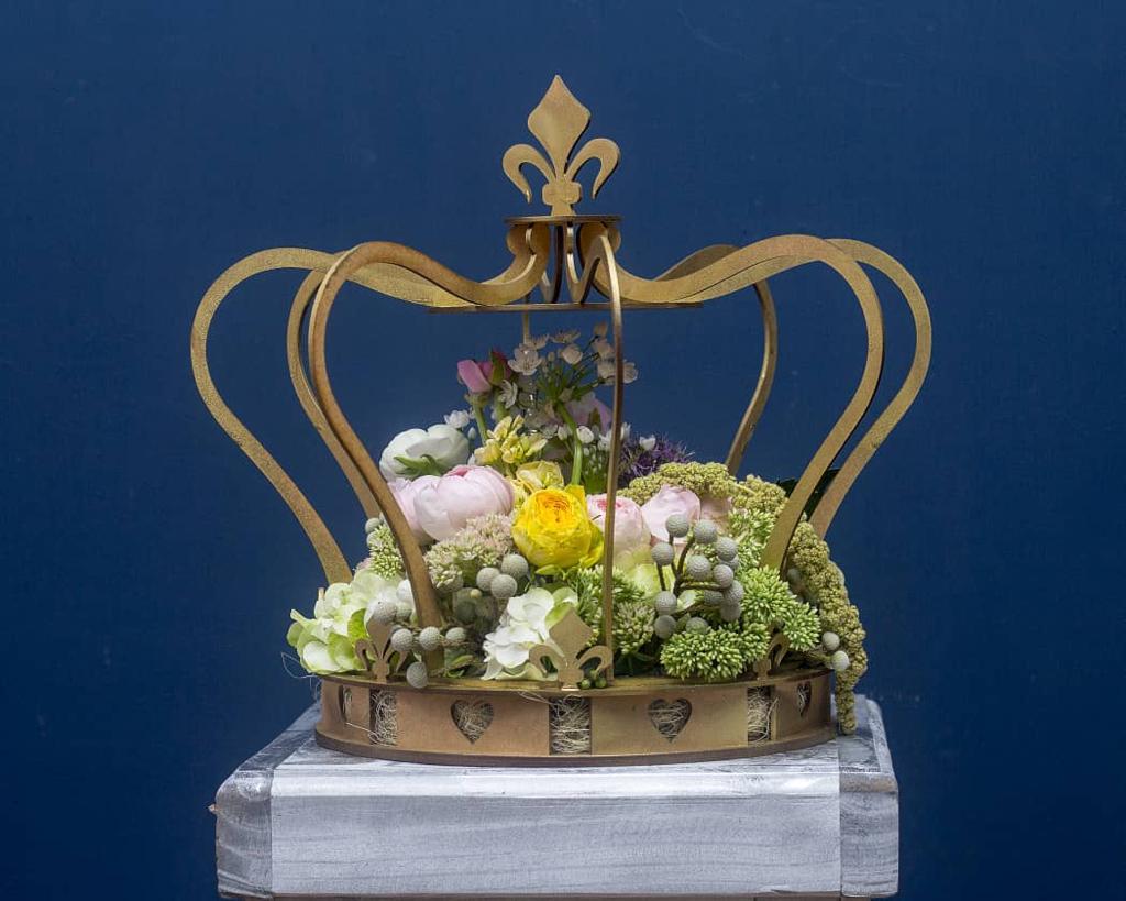 franjipanji corporate floral centrepiece